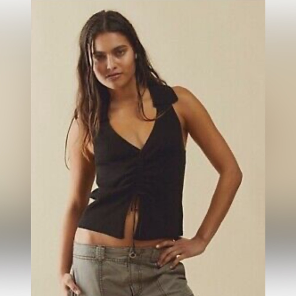 FREE PEOPLE Preston sweater tank. In MINT condition. Worn once.